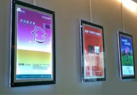 来凤什么是超薄灯箱?
